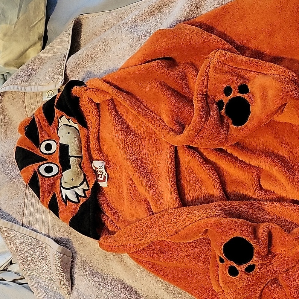 Lazy one wrap around blanket